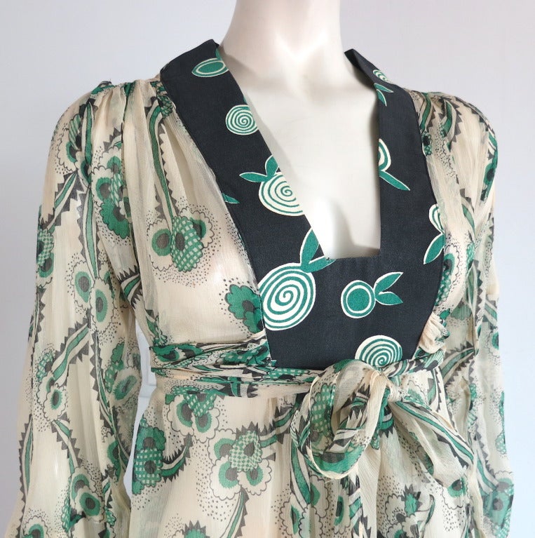 Women's Vintage OSSIE CLARK Celia Birtwell Mystic Daisy silk dress