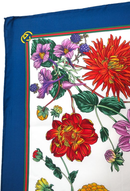 GUCCI 'Dahlia' Flora printed silk scarf 1