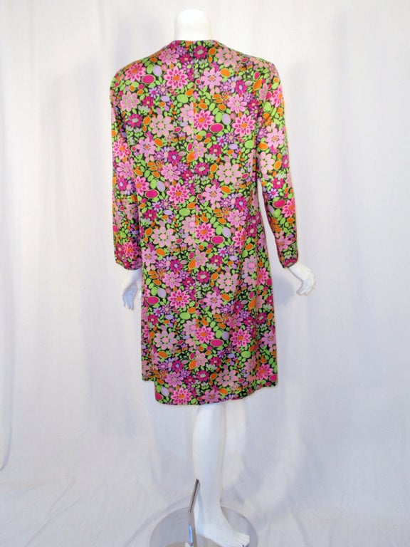 Rudi Gernreich Vintage L/S Etuikleid aus Seide mit Blumendruck im Zustand „Hervorragend“ im Angebot in Los Angeles, CA