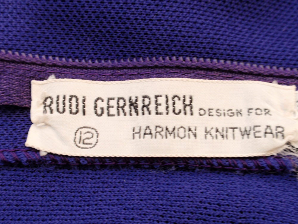 Rudi Gernreich lila Vintage-Minikleid mit V-Ausschnitt aus Strick, ca. 1960er Jahre (Violett) im Angebot