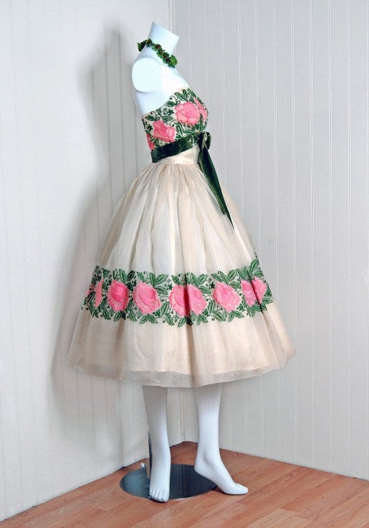 Women's 1950's Elegant Pink-Roses Embroidered Silk Organza Strapless Party Dress