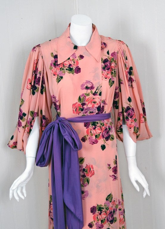 Women's 1930's Rose Garden Silk-Rayon Winged-Sleeve Dressing Gown