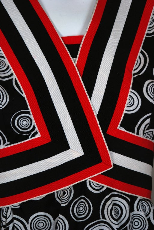 Women's 1960's Sarmi Graphic Print Black White Red Op-Art Silk Mod Dress