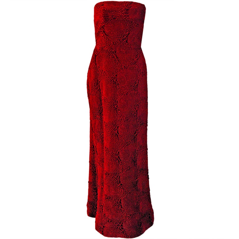 1990's Oscar de la Renta Ruched Ruby-Red Velvet Strapless Gown