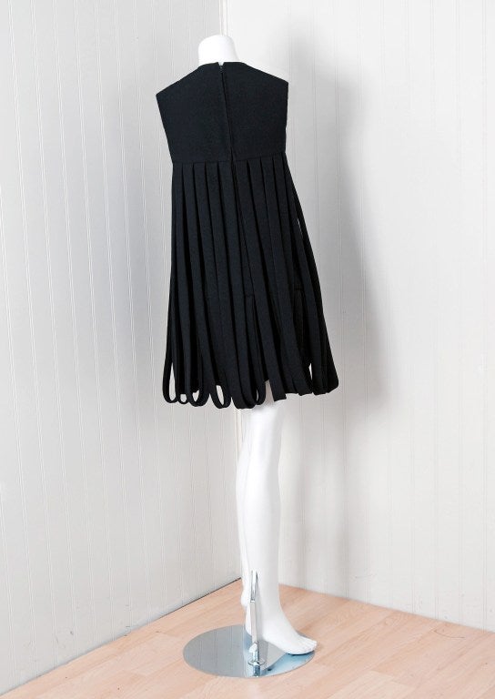 1967 Pierre Cardin Documented Black Wool Space-Age Mod Carwash Mini Dress In Excellent Condition In Beverly Hills, CA