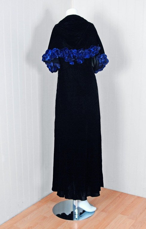 1932 Molyneux Haute-Couture Applique Floral Silk-Velvet Gown 2