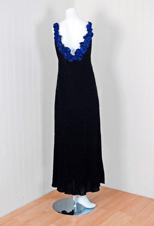 1932 Molyneux Haute-Couture Applique Floral Silk-Velvet Gown 3