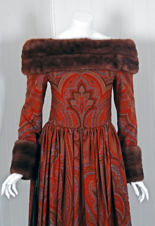 This extremely rare Lanvin Haute-Couture evening gown, in the most stunning paisley-wool and genuine mink-fur, is a statement dress. I love the beautiful mix of textures and regal russian-princess vibe. It manifests opulence and makes you feel