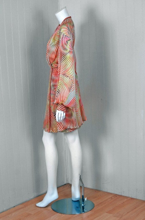 Women's 1970's Missoni Vivid Op-Art Print Silk Billow-Sleeve Mini Dress