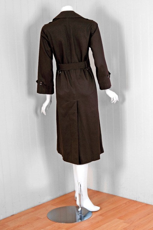 1970's Yves Saint Laurent Chocolate Brown Cotton-Twill Belted Trench Coat In Excellent Condition In Beverly Hills, CA