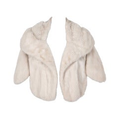 1960's Luxurious Ivory-White Mink Fur Portrait-Collar Cropped Bolero Cape Jacket