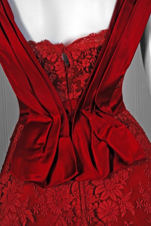 1950's Harvey Berin Red Chantilly-Lace & Satin Full Scalloped Party Dress In Excellent Condition In Beverly Hills, CA