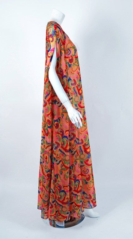 1960's Elizabeth Arden Psychedelic Print Chiffon Flügelärmel Maxikleid Kleid Damen