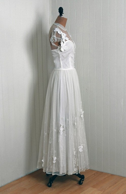 Women's 1930's Ethereal White Embroidered Net-Tulle Applique Sweetheart Illusion Dress