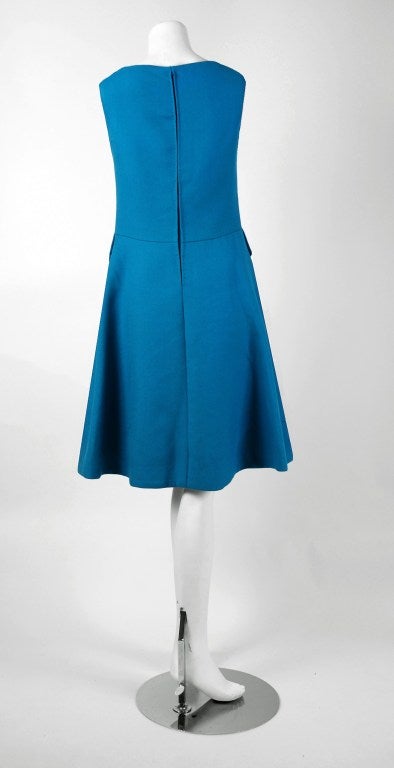 1960's Jean Patou Turquoise-Blue Linen Sleeveless Mod Space-Age Shift Dress In Excellent Condition In Beverly Hills, CA