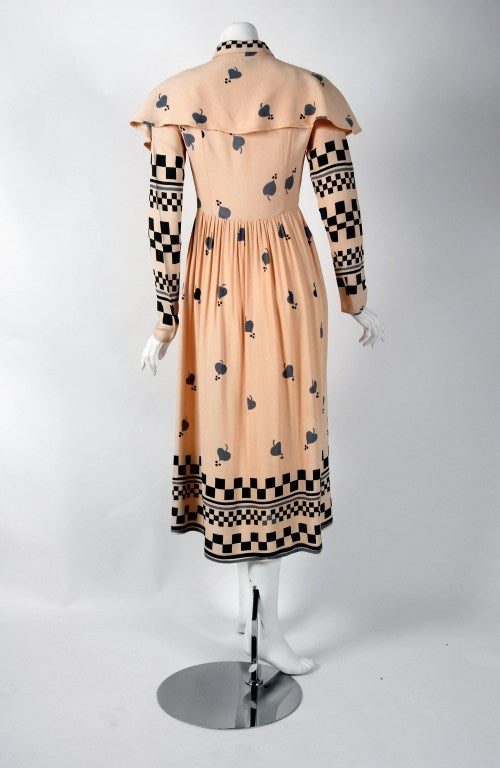 Women's 1970's Ossie Clark Rare Moss-Crepe Celia Birtwell Print Flutter-Cape Dress