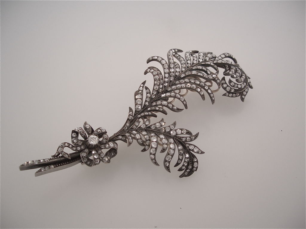 HANCOCKS Victorian  Diamond en Tremblant Feather Brooch