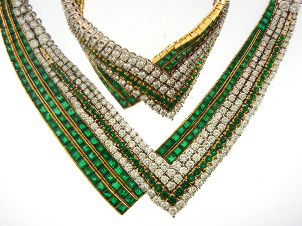 Women's French 1970's Exceptional Emerald & Diamond Suite For Sale