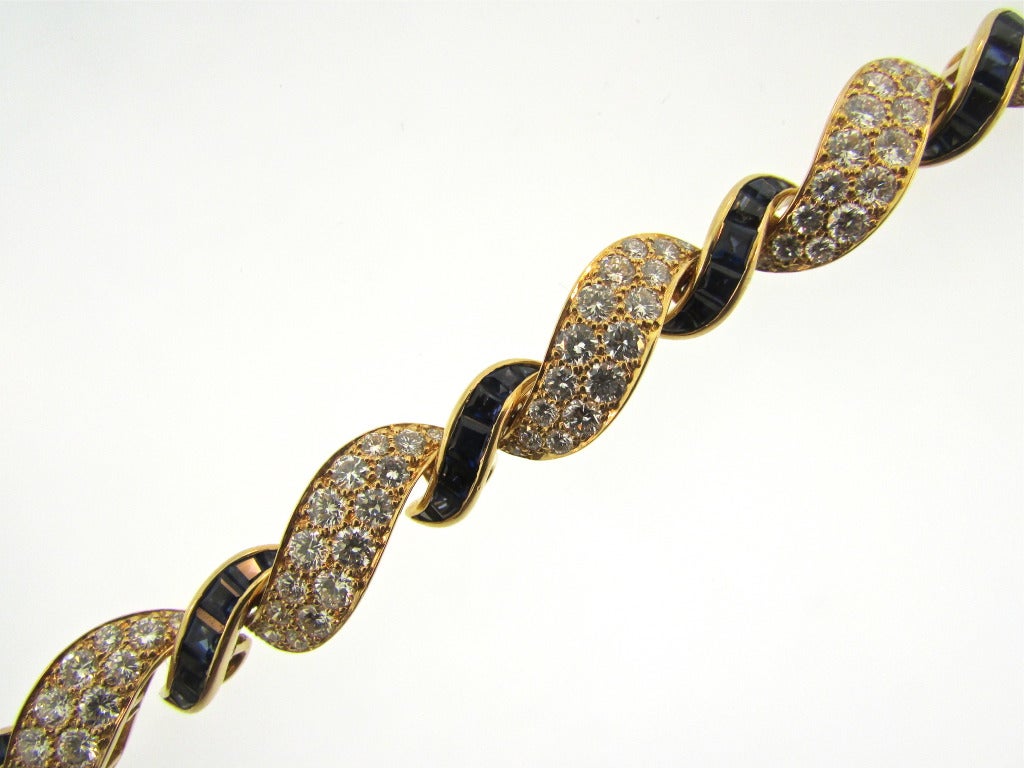 Oscar Heyman Diamond and Sapphire Bracelet set in 18K Yellow Gold. Circa 1960