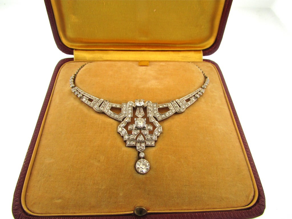 Impressive Art Deco Diamond Necklace In Excellent Condition For Sale In New York, NY