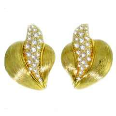 HENRY DUNAY Yellow Gold Diamond Earrings
