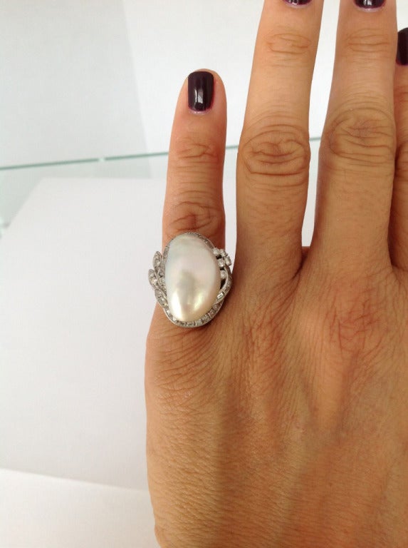 Elegant Diamond & Baroque Pearl Cocktail Ring In Excellent Condition In Coral Gables, FL