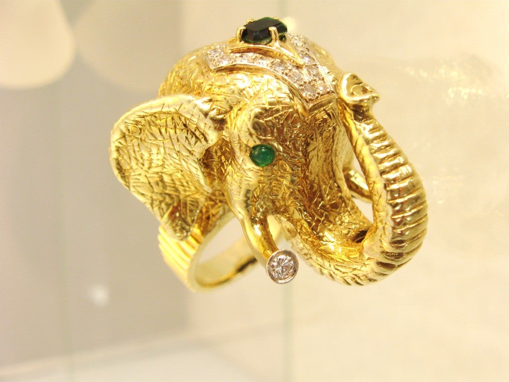 Le Triomphe bold Elephant Gold Ring 1