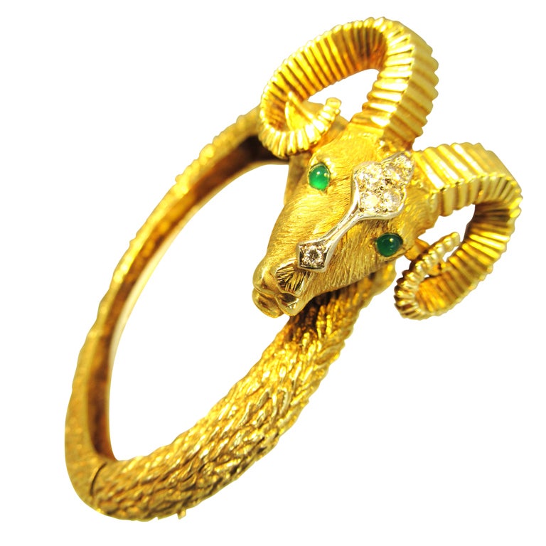 Le Triomphe Gold Rams Head Bangle / Bracelet