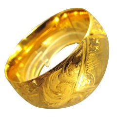 Very Large Double Sided Gold Bangle Engraved / Florentined