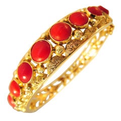 Elegant Gold and Italian Cabochon Coral Bracelet