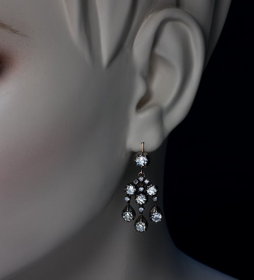 Women's 4.40 Carats Antique Style Girandole Diamond Earrings