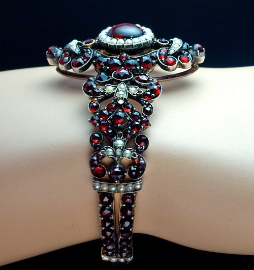 Women's Antique Victorian Era Garnet Bracelet