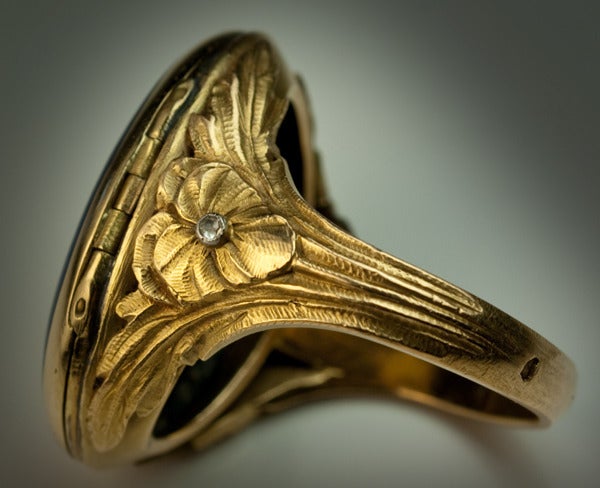 locket ring antique
