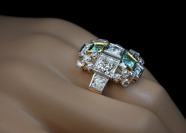 Art Deco Cocktail Ring c1935 In Excellent Condition For Sale In Chicago, IL