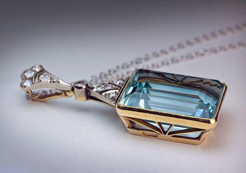 Art Deco Russian Aquamarine Pendant c1930 In Excellent Condition In Chicago, IL