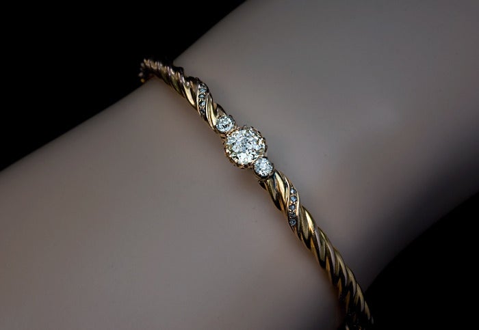 Antique Diamond Gold Bracelet In Excellent Condition In Chicago, IL