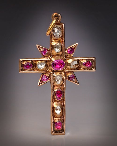 Renaissance Ruby Diamond Cross Pendant c1580 In Good Condition In Chicago, IL