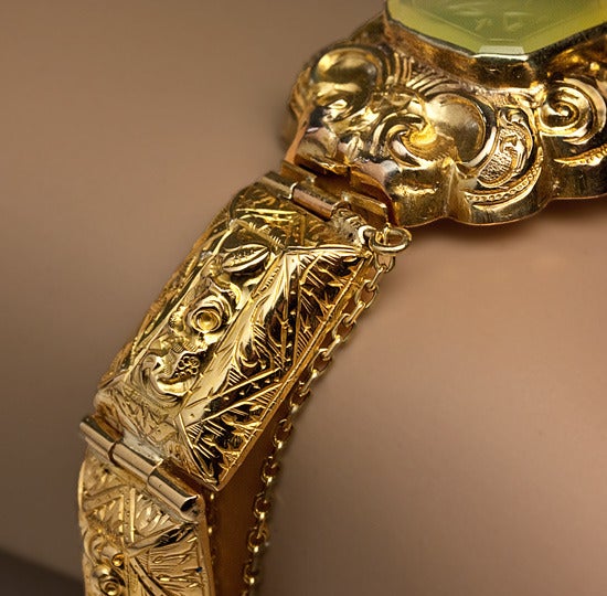 Octagon Cut Antique Georgian Carved Jade Gold Bracelet with Islamic Scripture For Sale