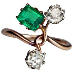 Antique Emerald Diamond Flower Ring