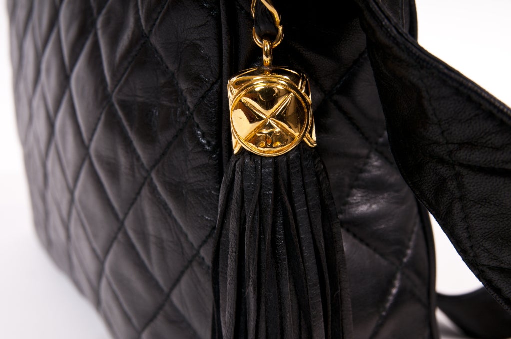 Chanel Vintage Black Quilted Shoulder Leaather Bag 4
