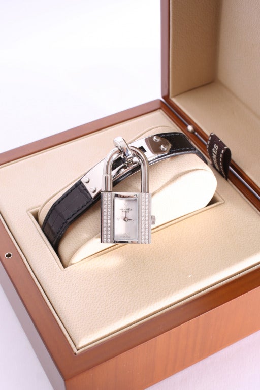 Hermes Women's Kelly Diamond Black Shiny Leather Watch For Sale 1