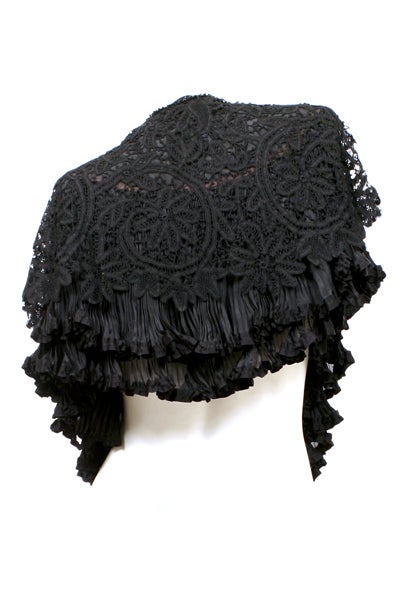 Victorian Lace, Jet and Silk Cape For Sale 1