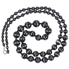 Victorian Graduated Banded Agate Bead Necklace