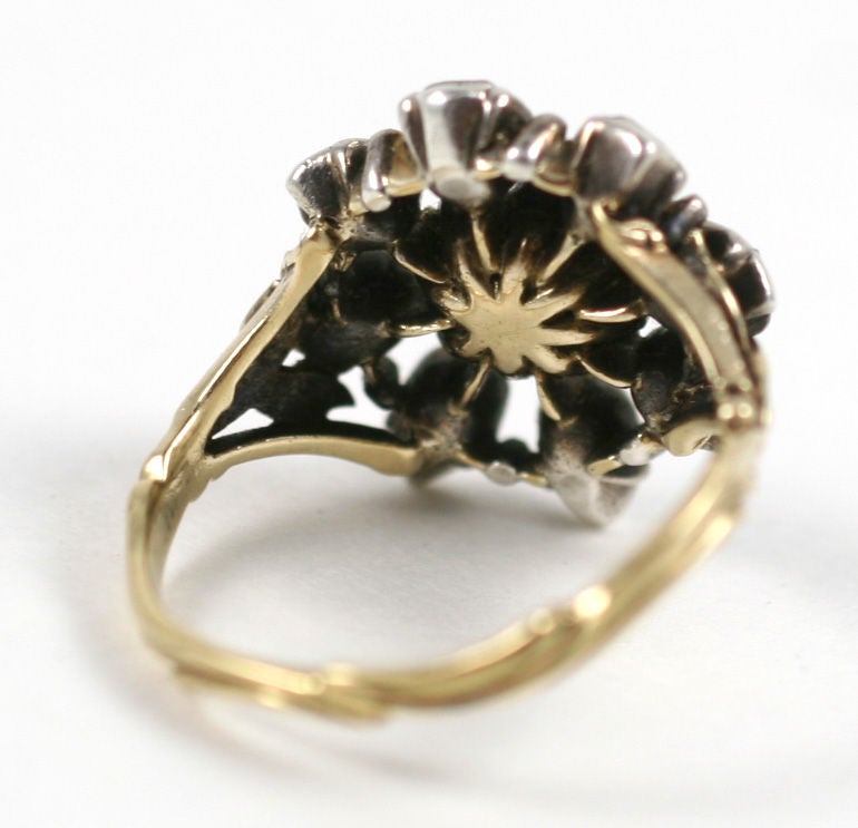 Wunderschöner georgianischer Ring mit Smaragd und antiken Diamanten im Zustand „Hervorragend“ in Stamford, CT