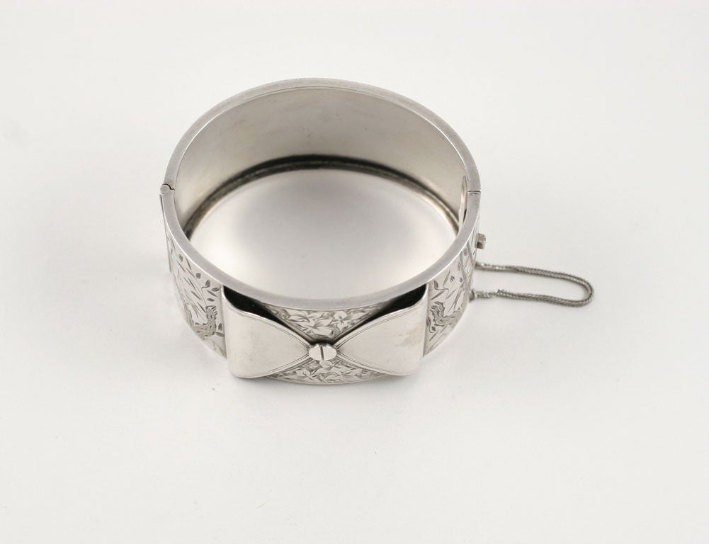 Antique Victorian Silver Cuff Bracelet In Excellent Condition In Stamford, CT
