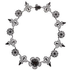 Ein 1820er  Berlin Eisengirland aus Blumen Halskette