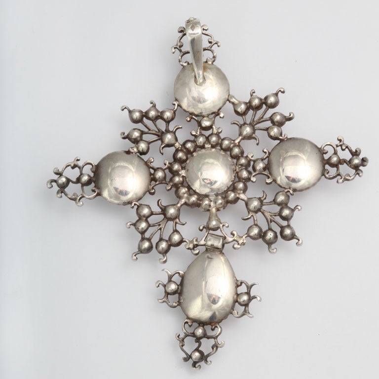 Antique Georgian French Paste Silver Cross Pendant In Excellent Condition For Sale In Stamford, CT