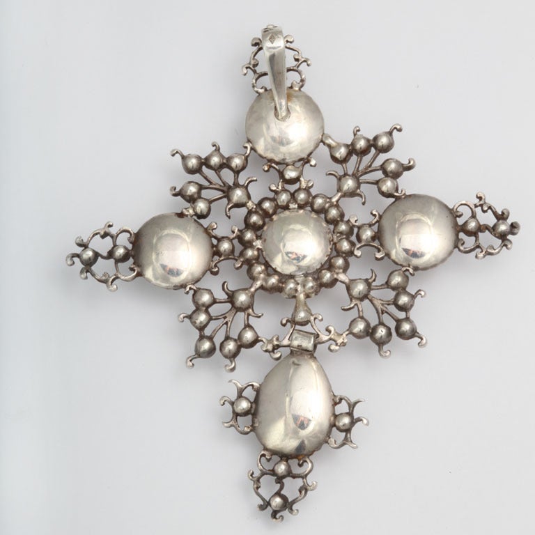 Antique Georgian French Paste Silver Pendant In Excellent Condition For Sale In Stamford, CT