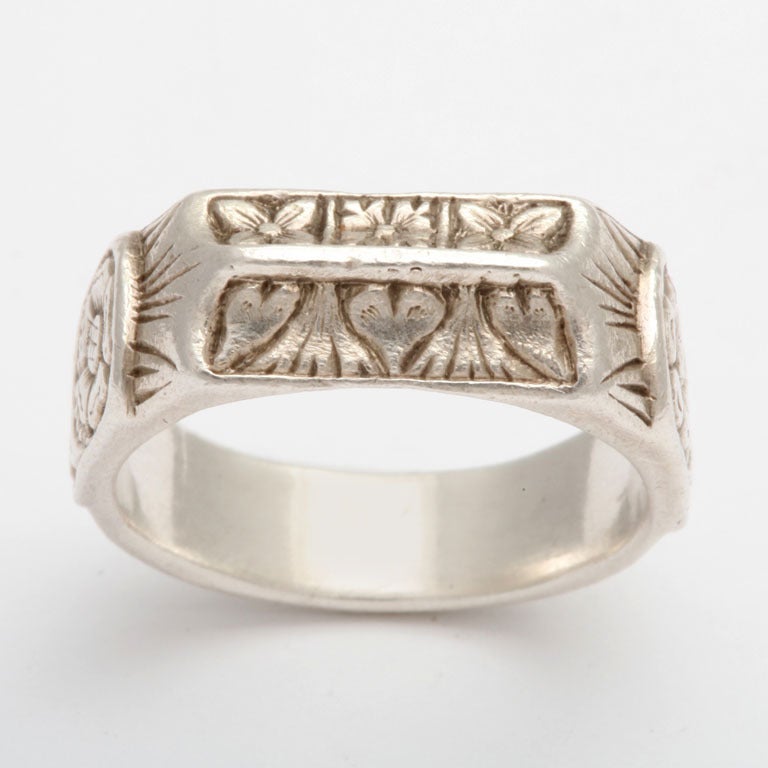 Rarely are rings found from the medieval ages. At this time nobility wore jewels of gold and silver. Base metal was worn by other classes. The English Empire was ruled by Henry V11 when this ring was worn. Symbolizing the amalgamation of the