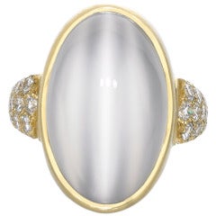 Phenomenal Moonstone Platinum Ring